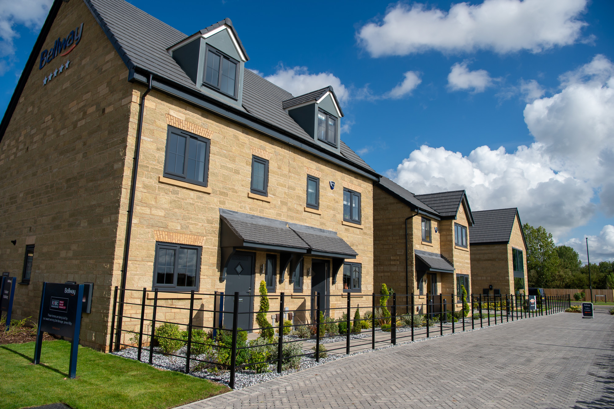 Bellway Homes, Holbrook Park, Shearstone Walling Stone