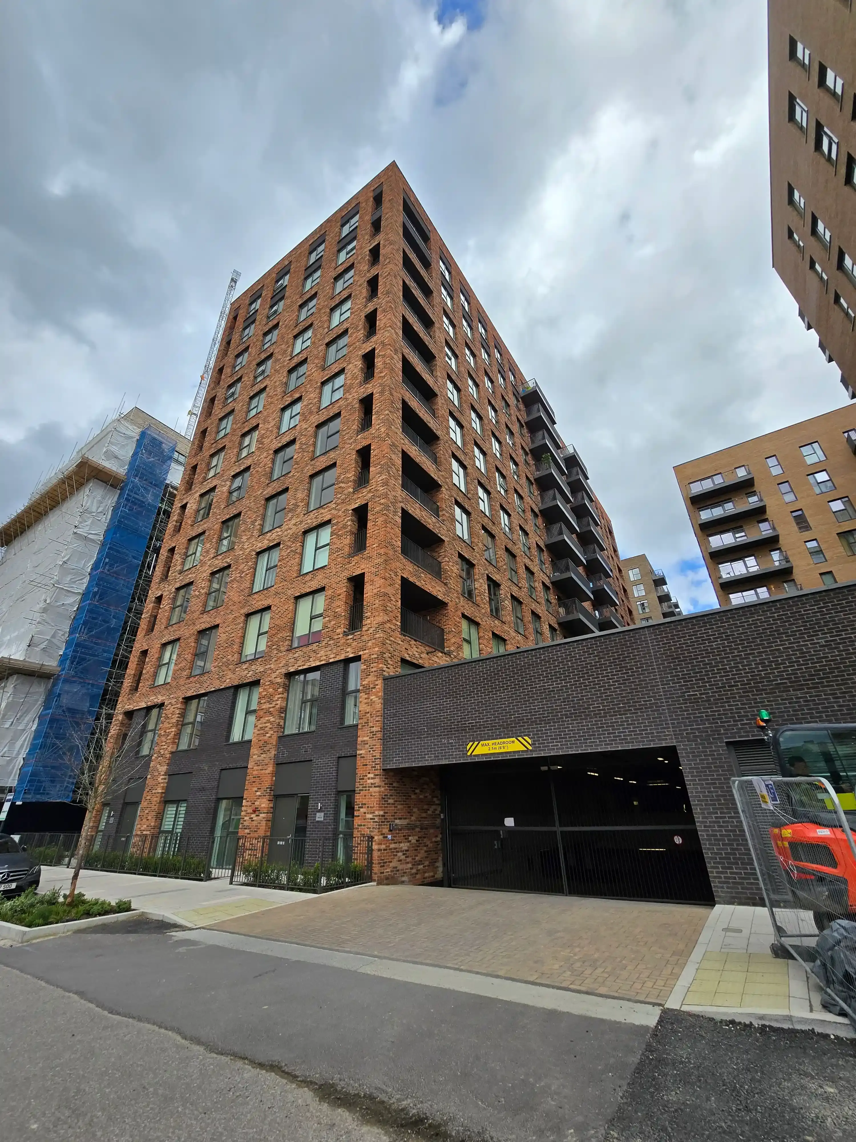 Bradgate Light Buff & Ivanhoe Westminster bricks