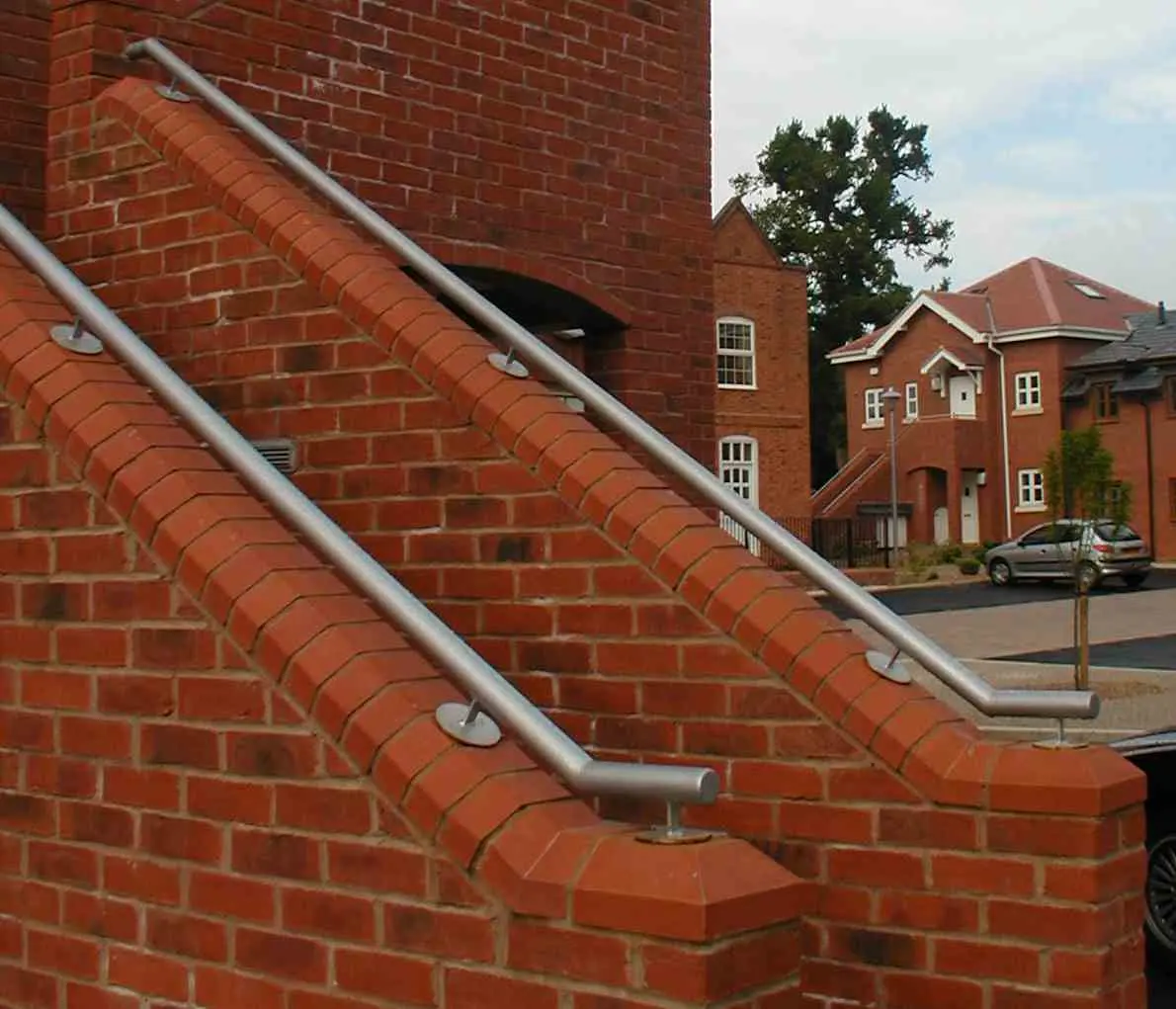 Brick type used: Commercial Red