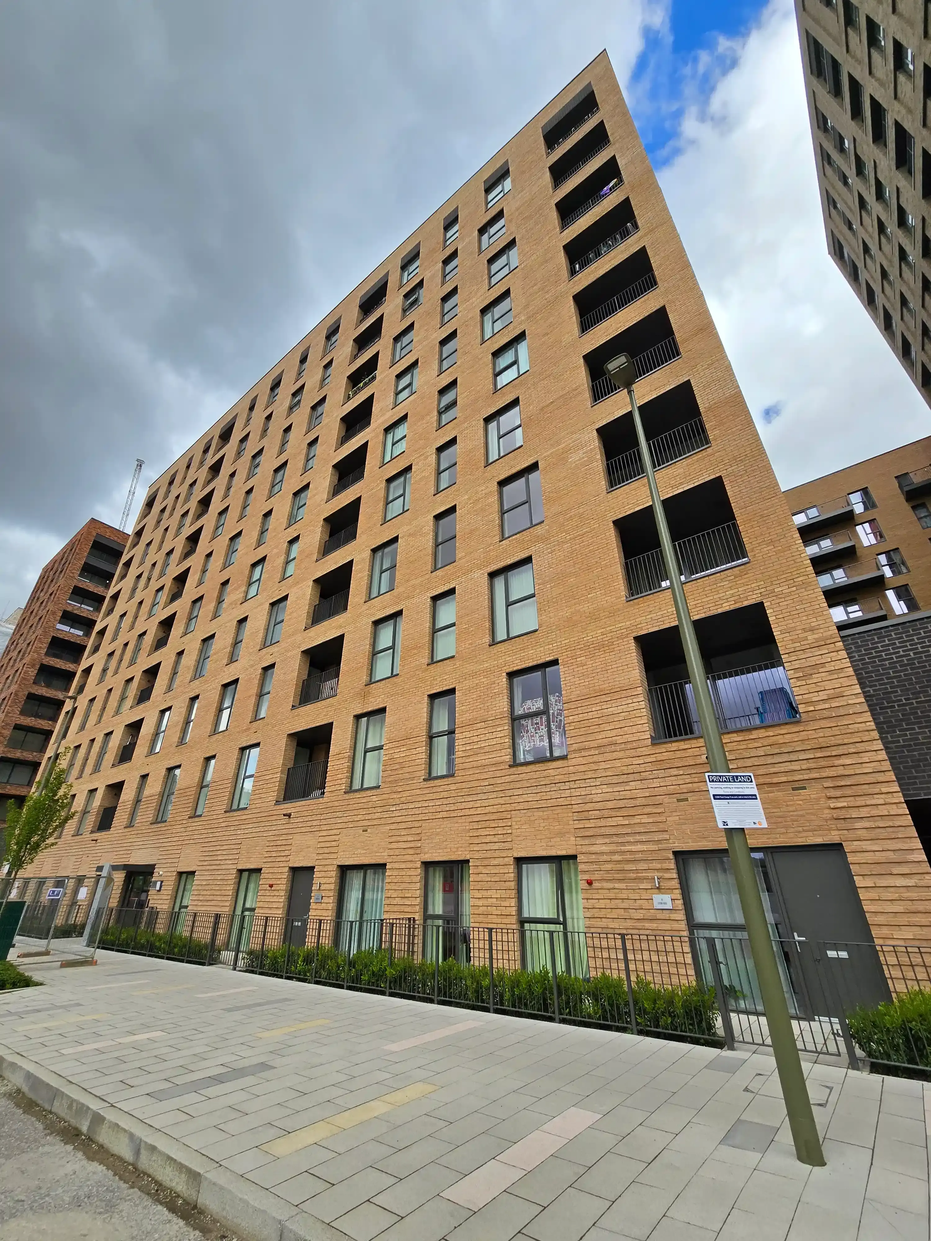 Bradgate Light Buff & Ivanhoe Westminster bricks