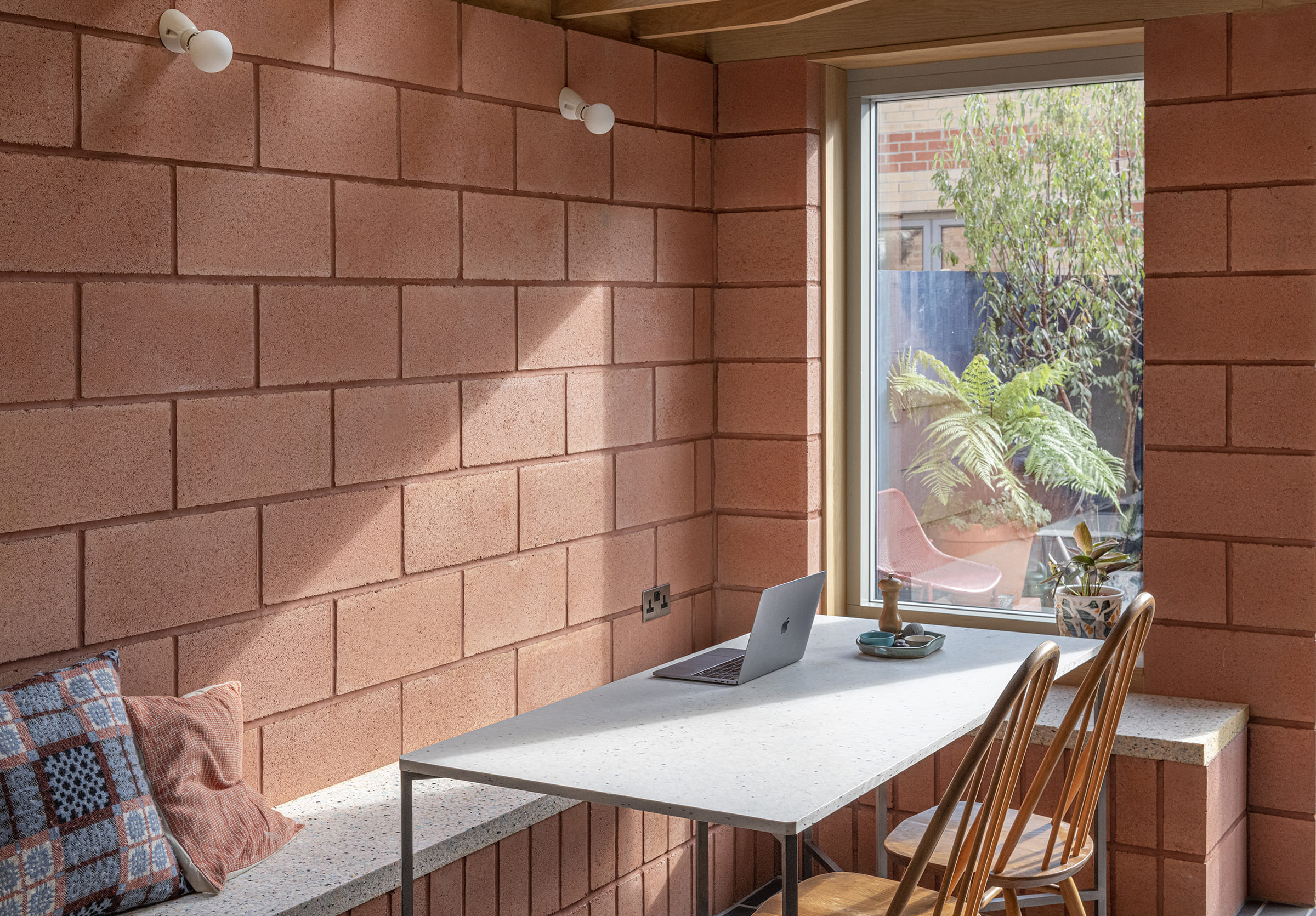 Architectural masonry - Fairface Classic, Sandstone - London Private Residence