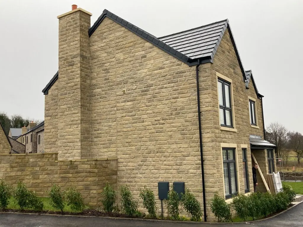 Anstone Olde Heather Black (Pitched) walling stone - Lovell Homes, Whalley Manor, Clitheroe