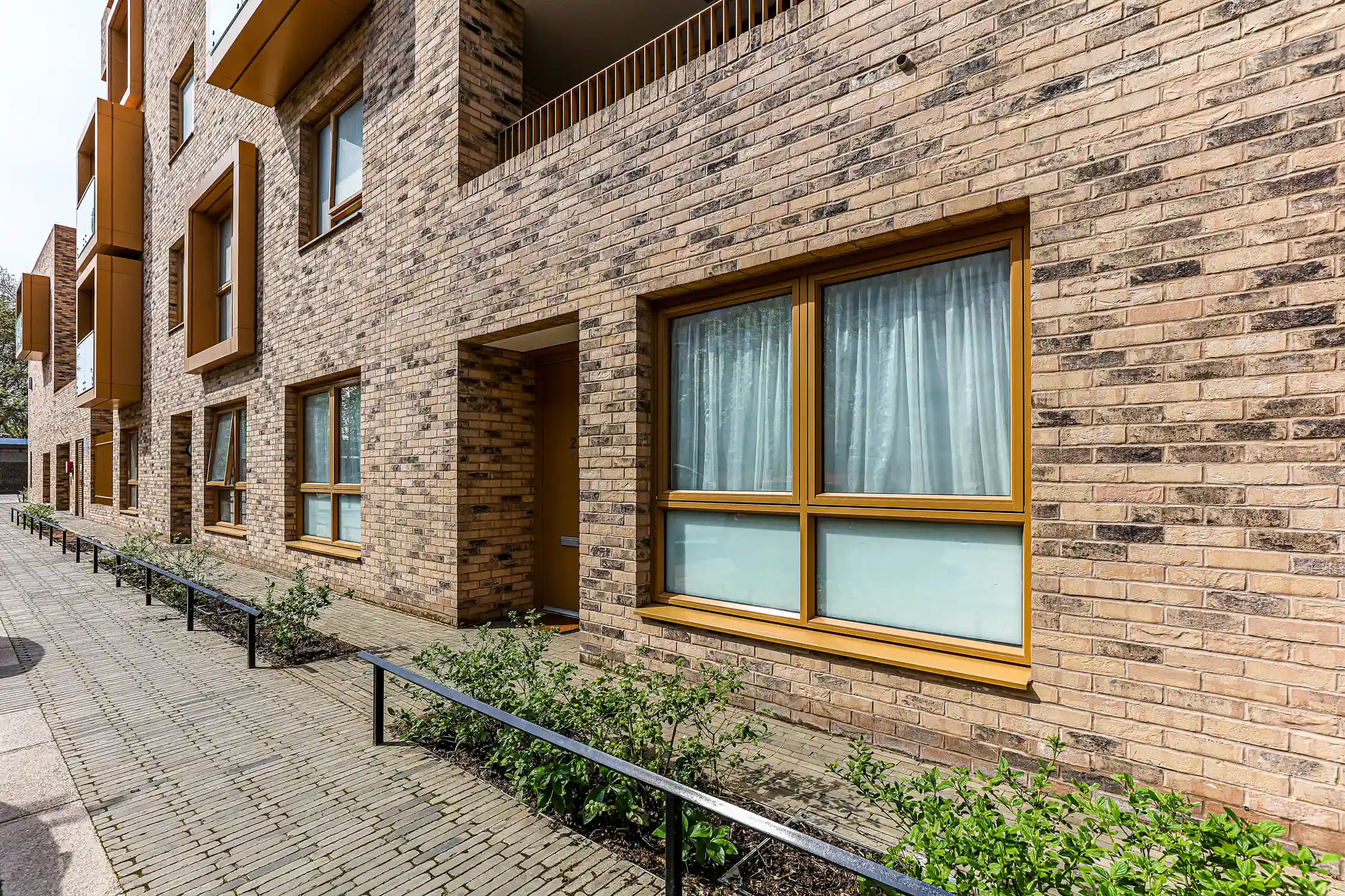 Southmere village - New ivanhoe cream bricks