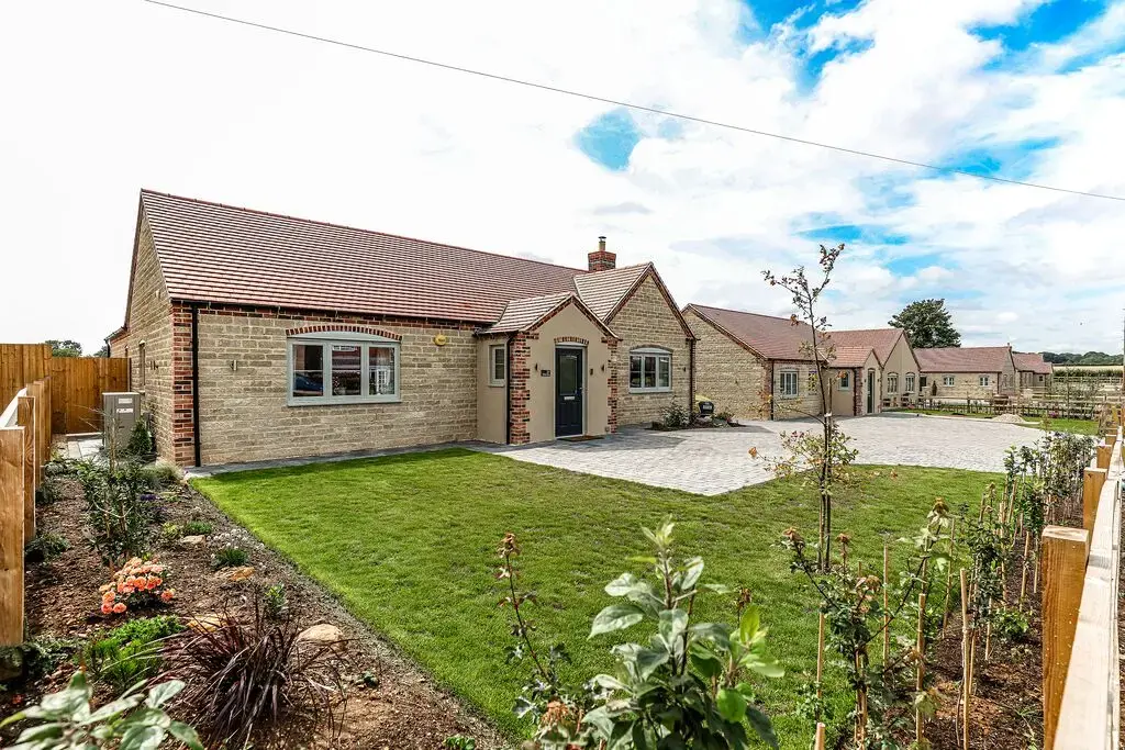 Old Somerby development - Shearstone Cotswold Village (Cottage) Walling Stone