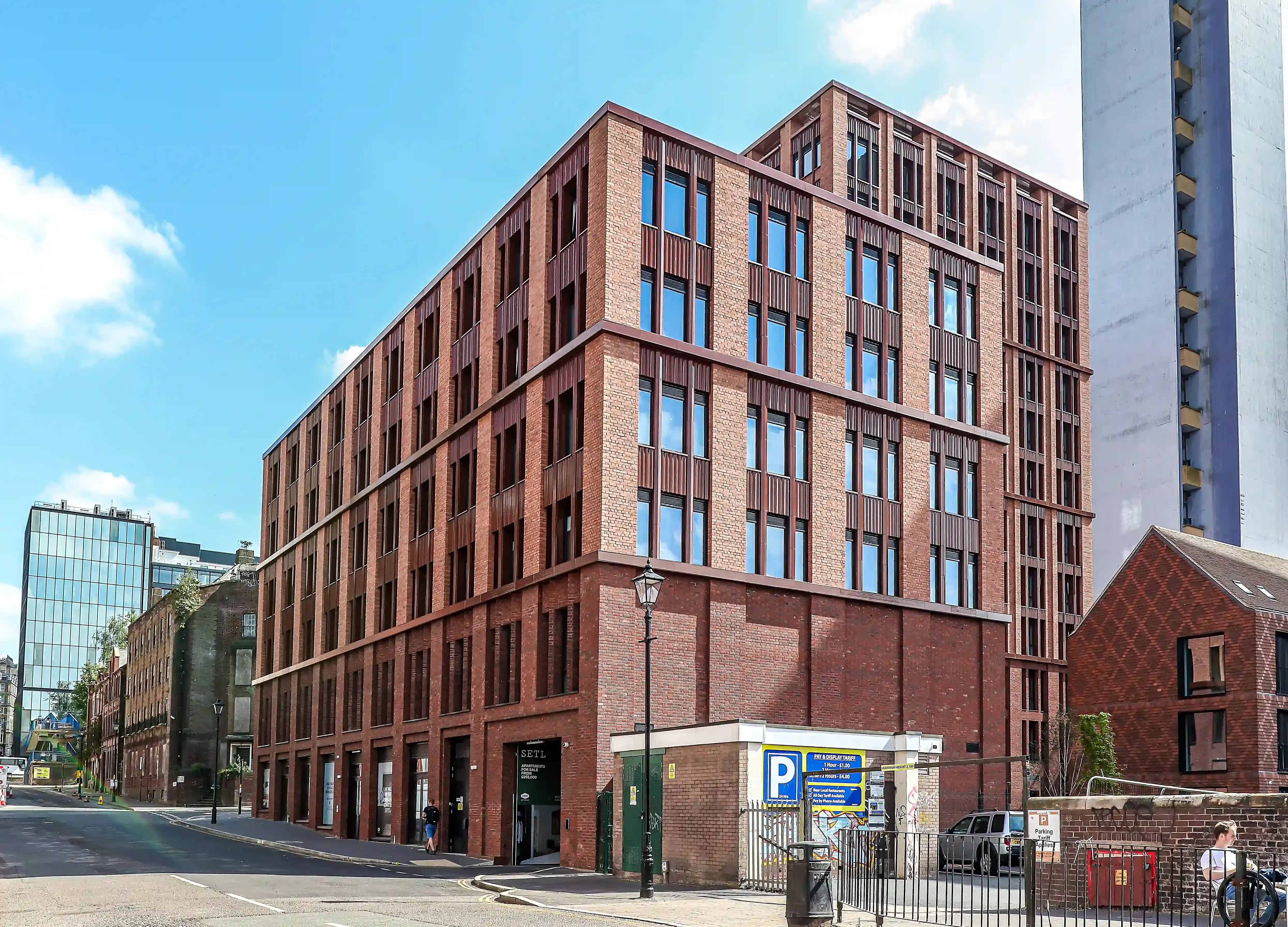 Brick type used: Arden Weathered Red, Cissbury Red Multi bricks