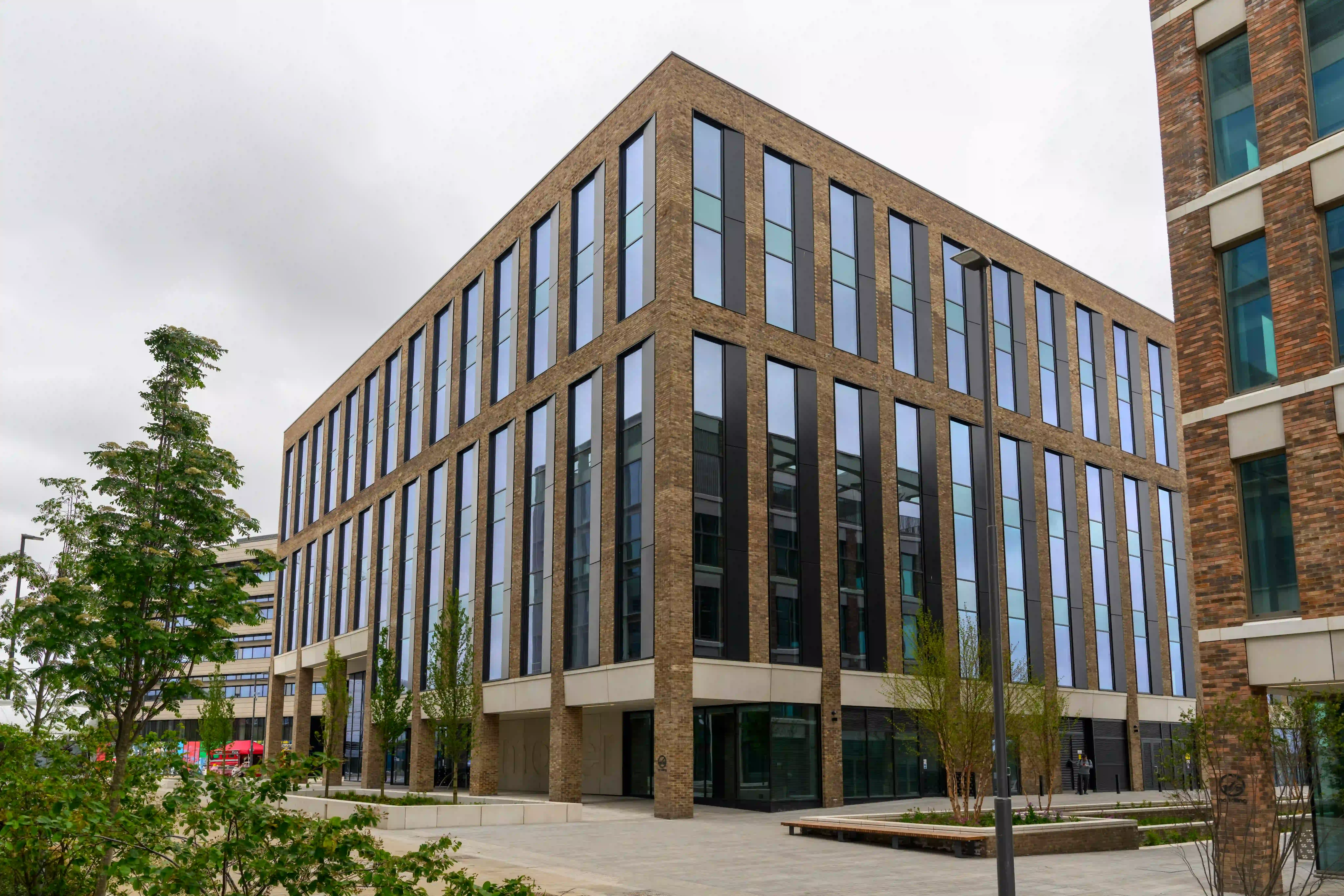 Riverside Sunderland - Millhouse blend, Olde English Grey bricks