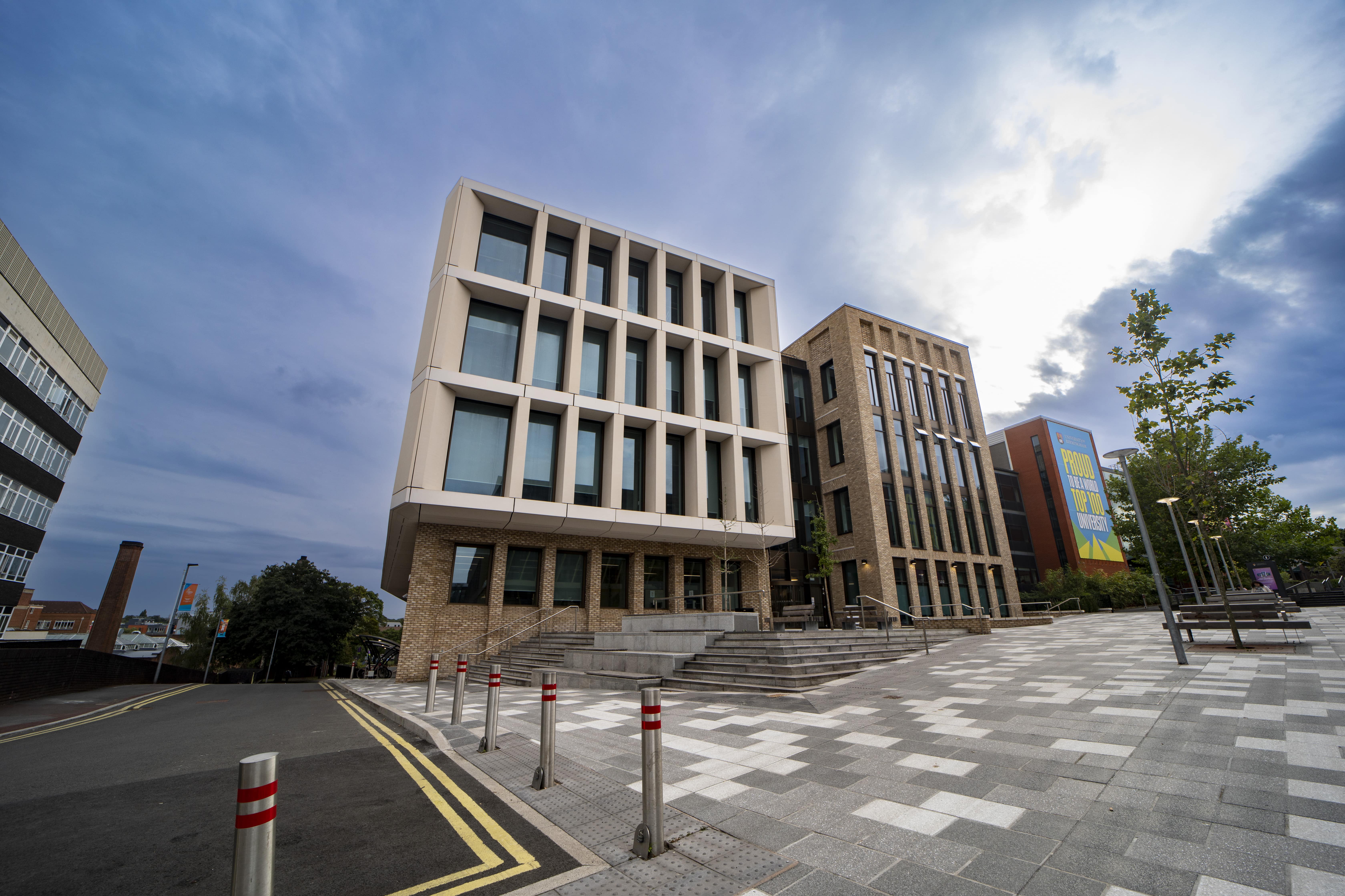 Birmingham University - Brick-faced GRC (3)