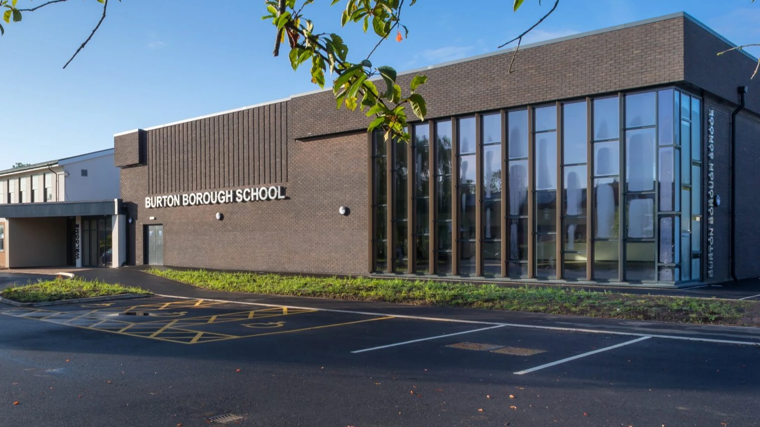 burton borough school - mechslip (1) & himley ebony black brick slips