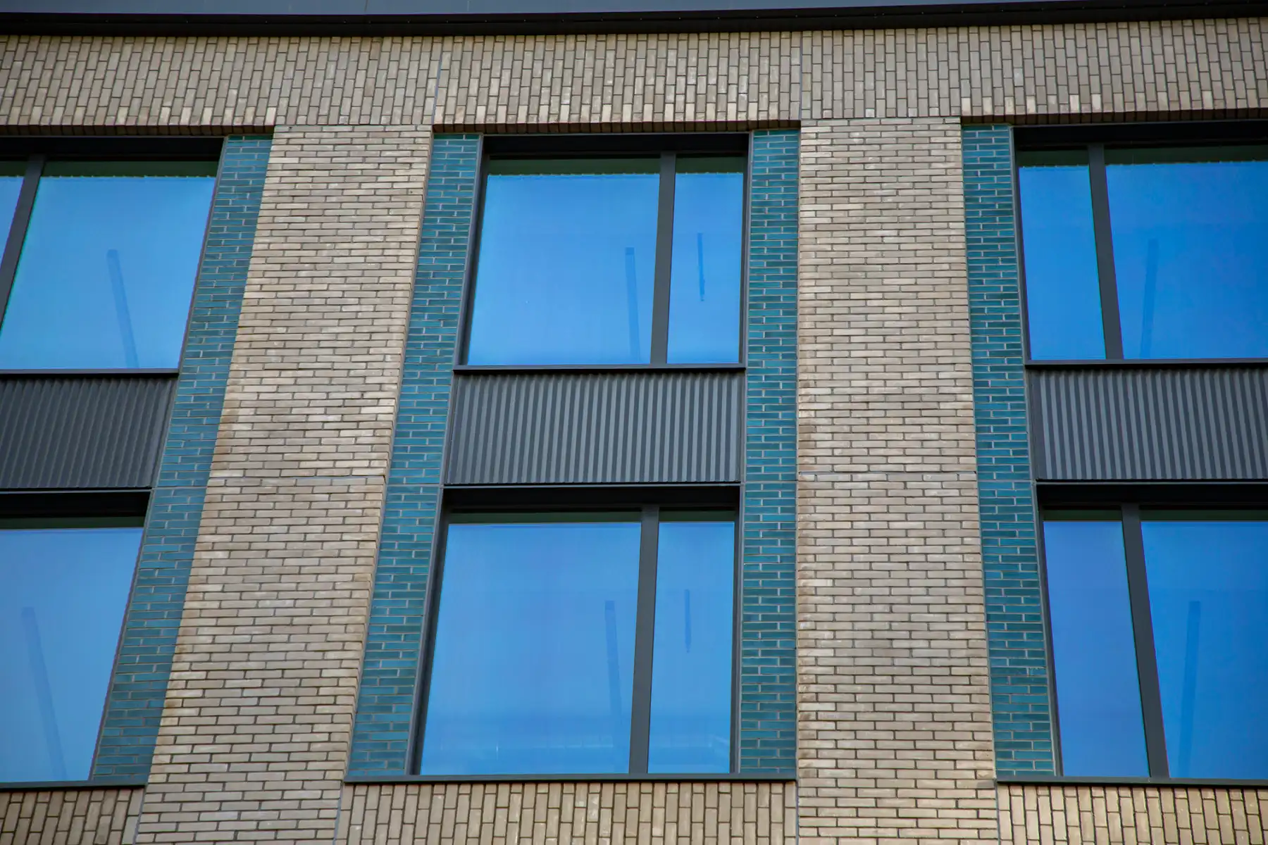 10 Brindley Place - MechSlip and Brick Slips - Leicester Grey Stock, Atlas Dark Grey and Blue Glazed