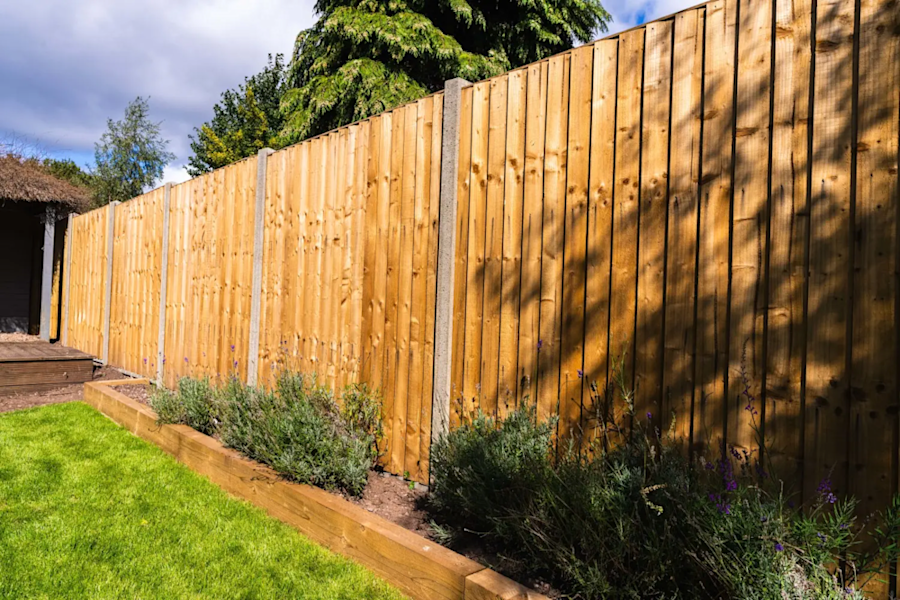 professional range fence post