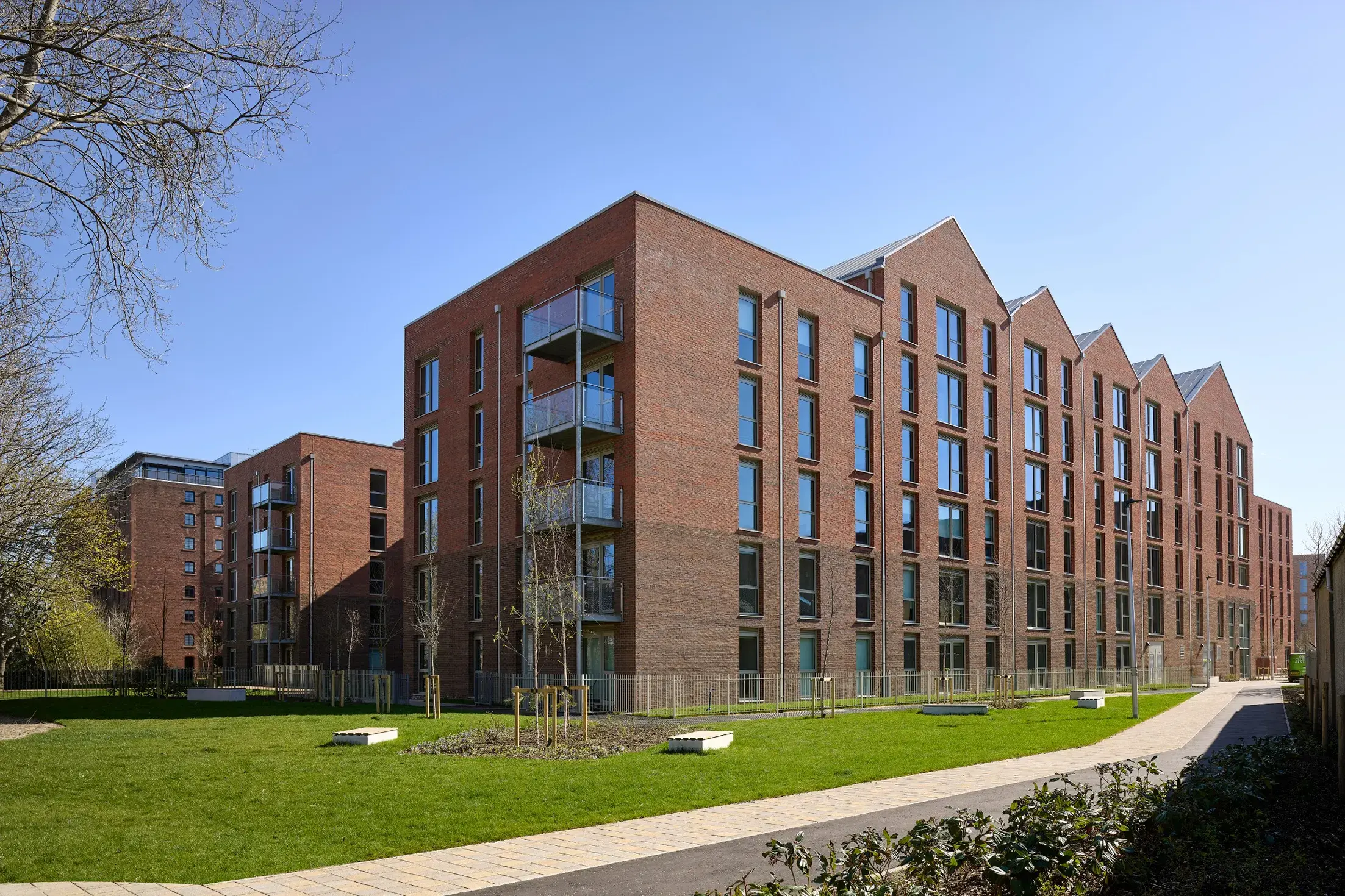 Brick type used: Birtley Old English, Birtley Old English Brown, Birtley Old English Buff, Ivanhoe Cream Original