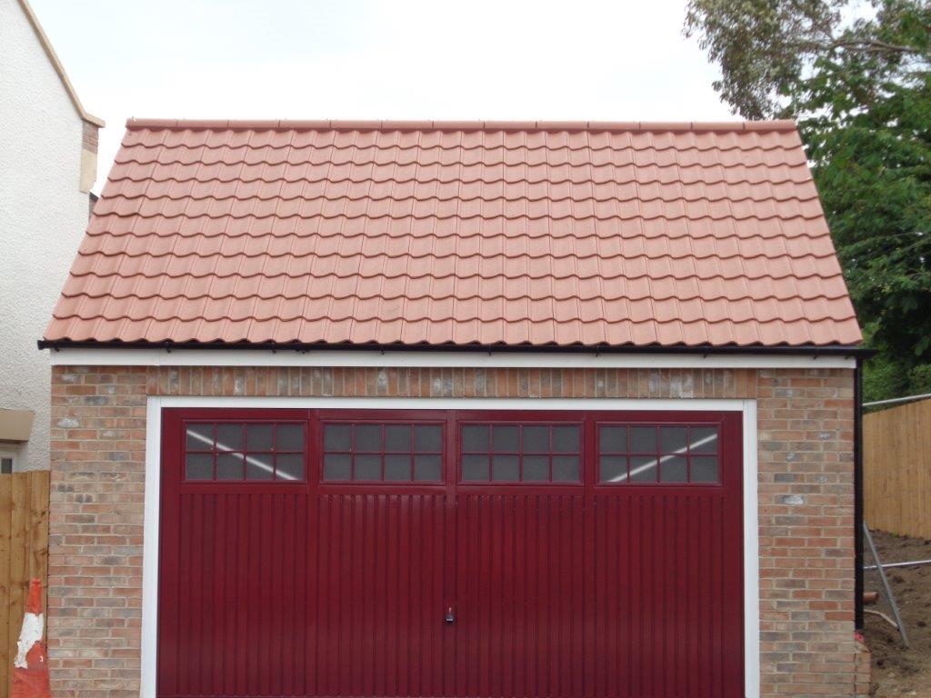 PAN8 RED roof tile