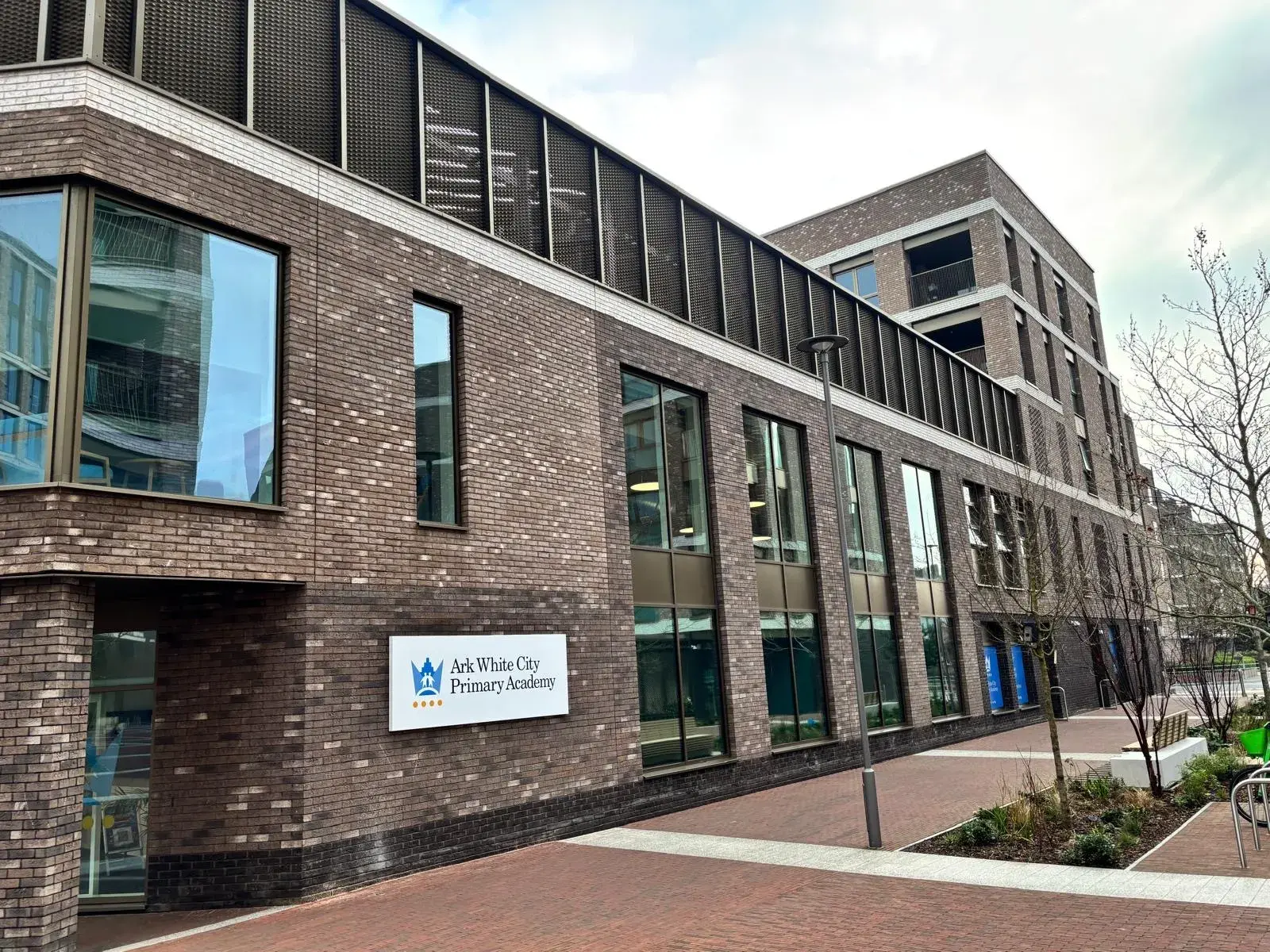 Ark White City Primary Academy - Ibstock Albus Bricks
