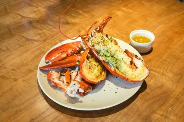 langouste grillée guadeloupe