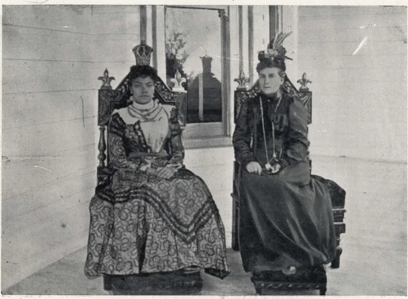 Black and white photo of Mrs Seddon and the Queen of Tonga, seated