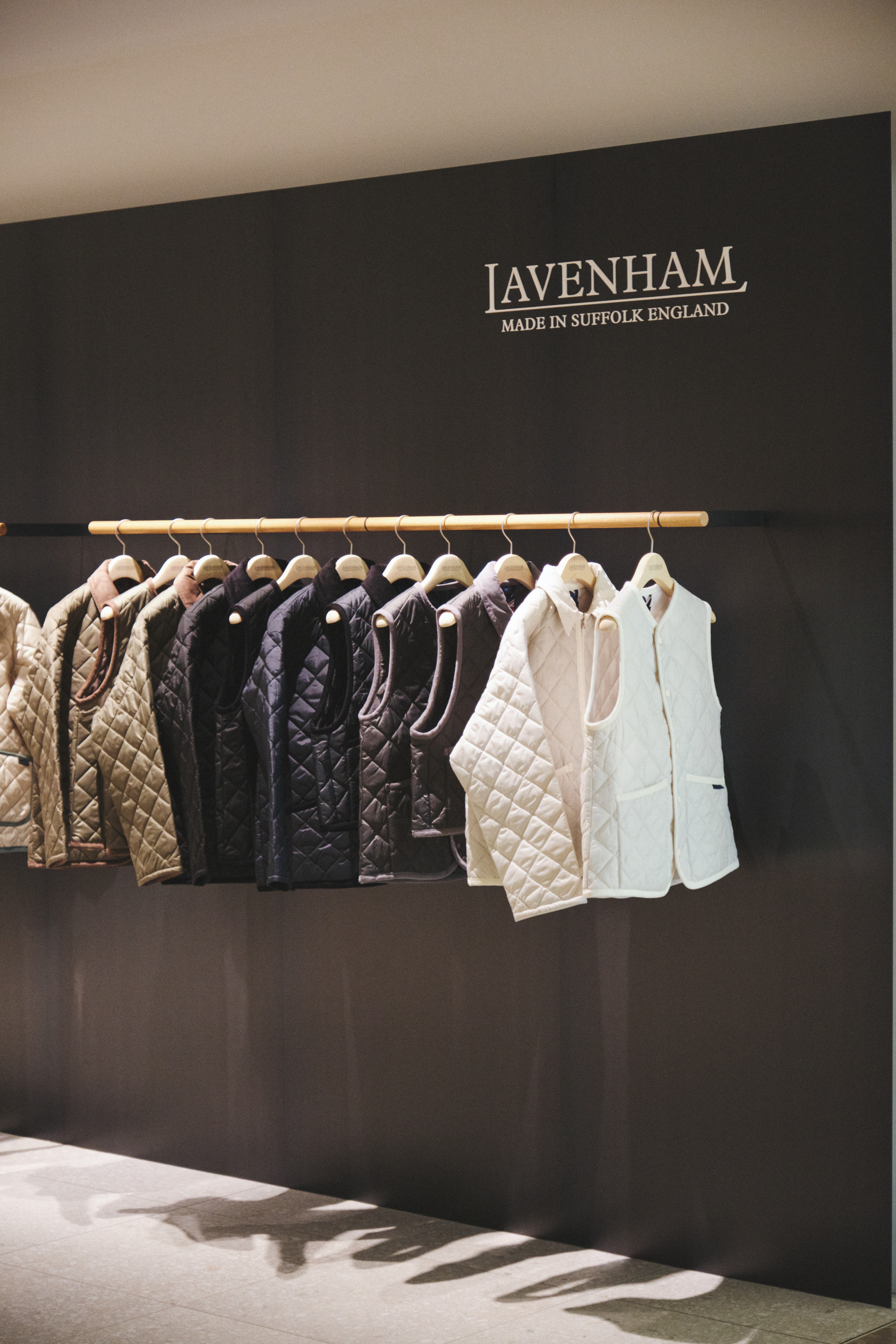 人気45Rナイロンキルトコート　ラベンハム、ヤーモ、MHL好きな方にも 別注】LAVENHAM キルトコート（その他アウター）｜LAVENHAM