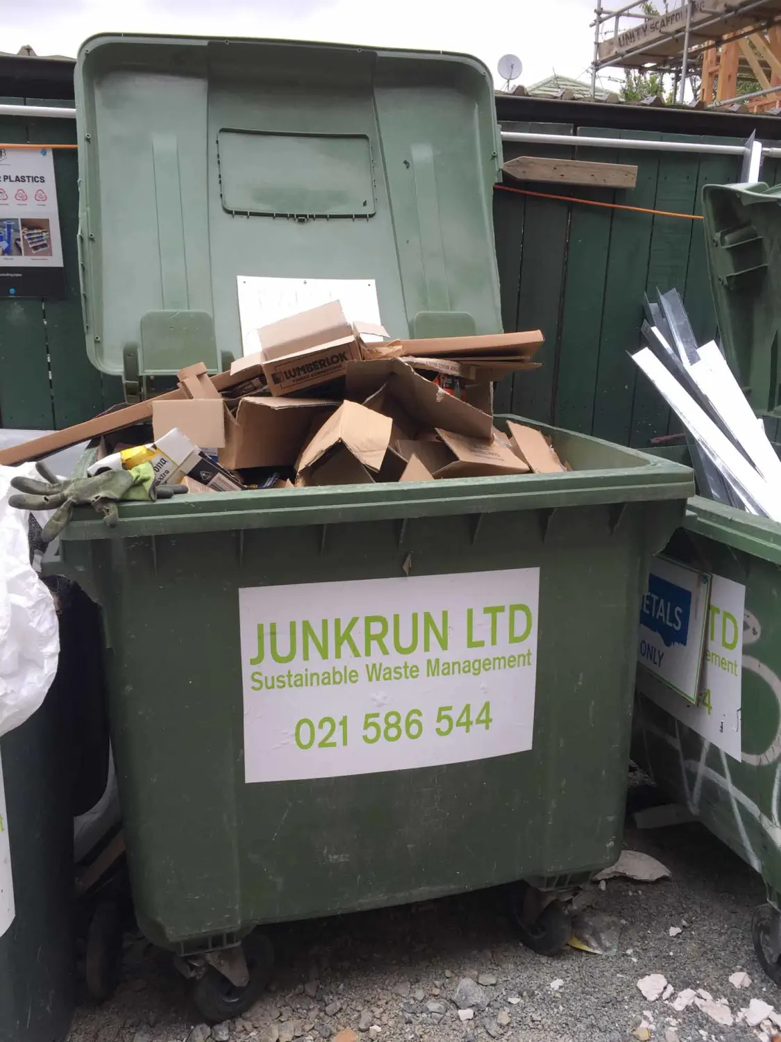 Junk Run skip bin on an Auckland construction site.