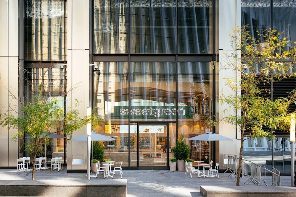 WTC Luupe Katelyn Perry TL u4dxpm (2)