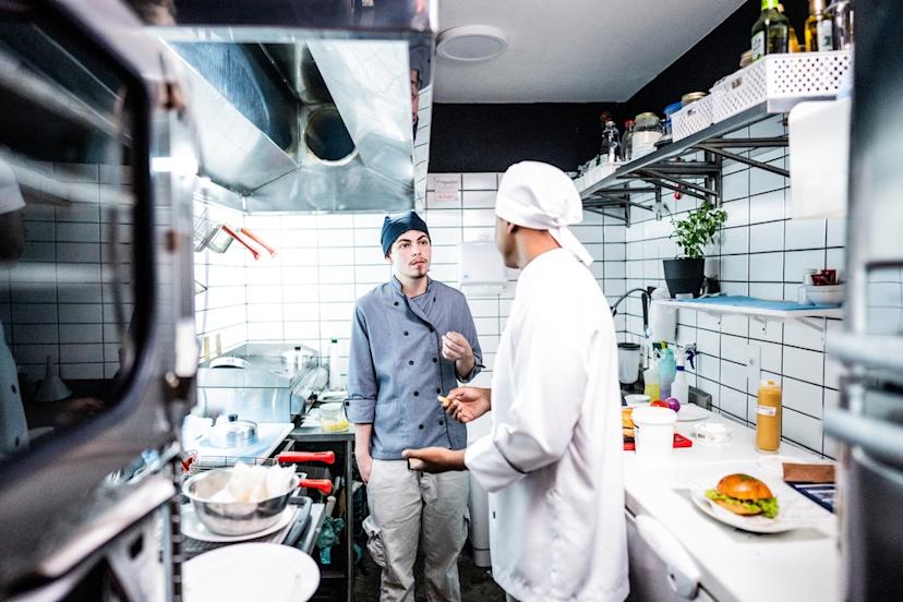 Chef tells off kitchen worker 