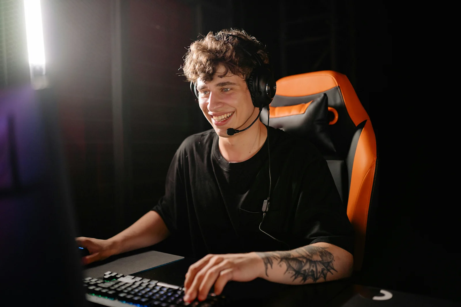 Type Streamer Types of Twitch Streamers: Find Your Niche and Go Live | AirStudio Blog