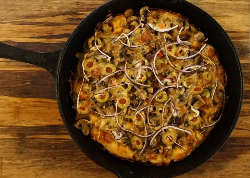 Recipe: Cast Iron Pan Pizza