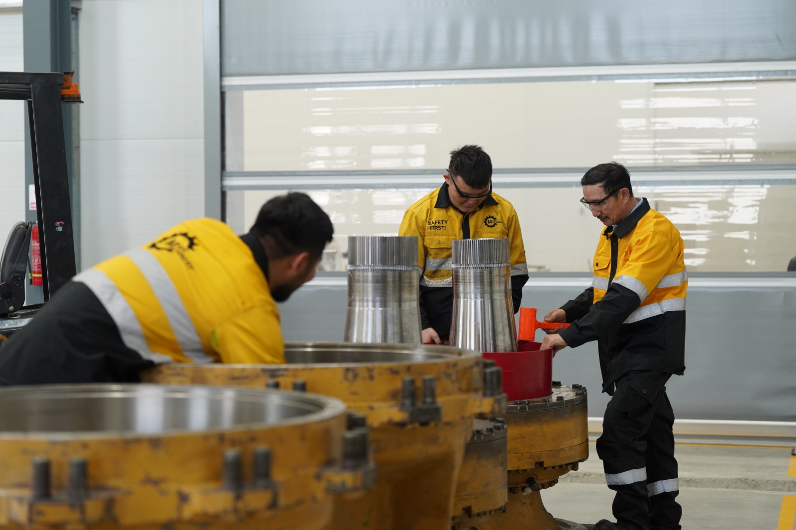 Үйл ажиллагааны үндсэн чиглэлүүд