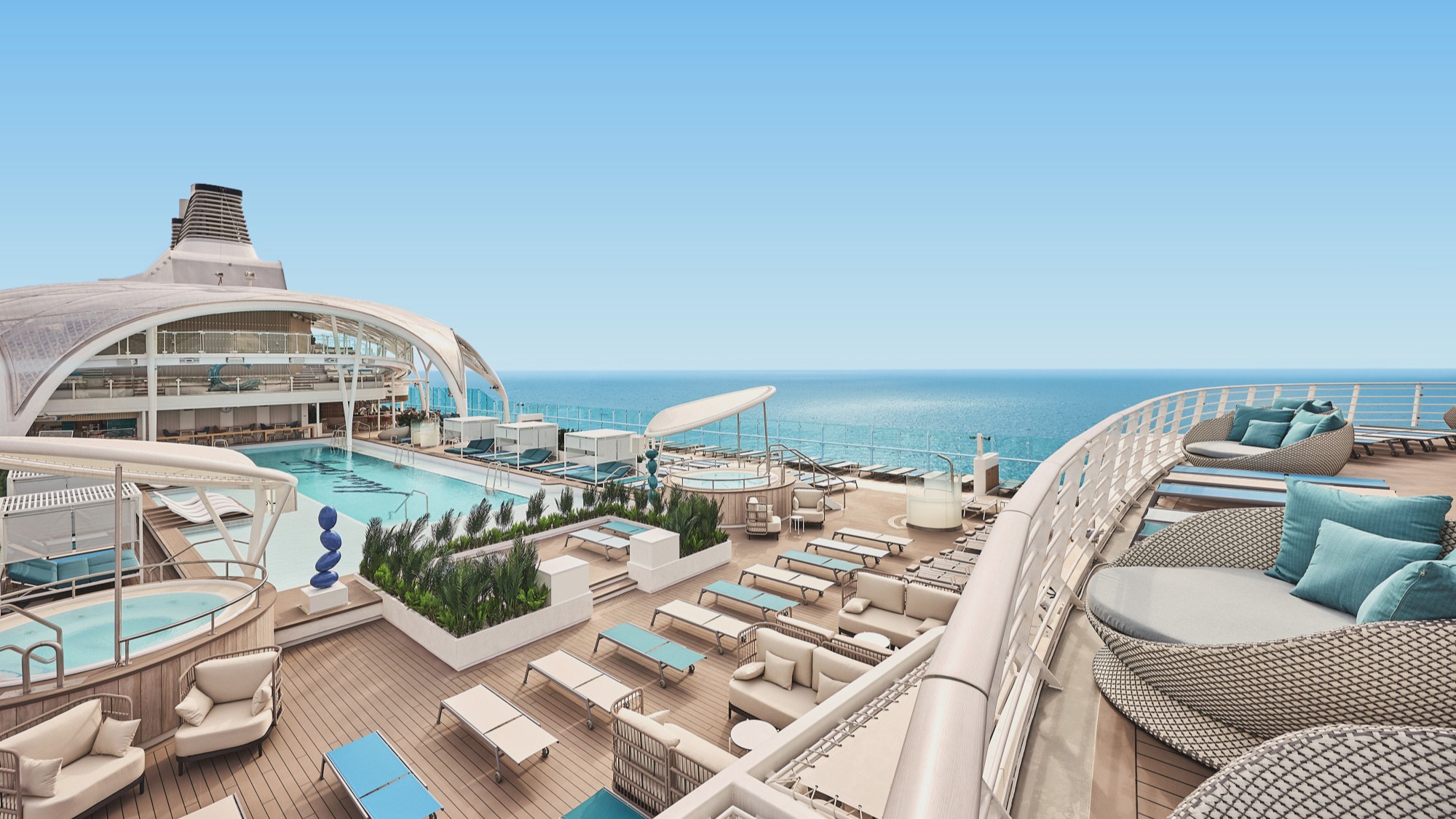 Mein Schiff Flow Aussenpool