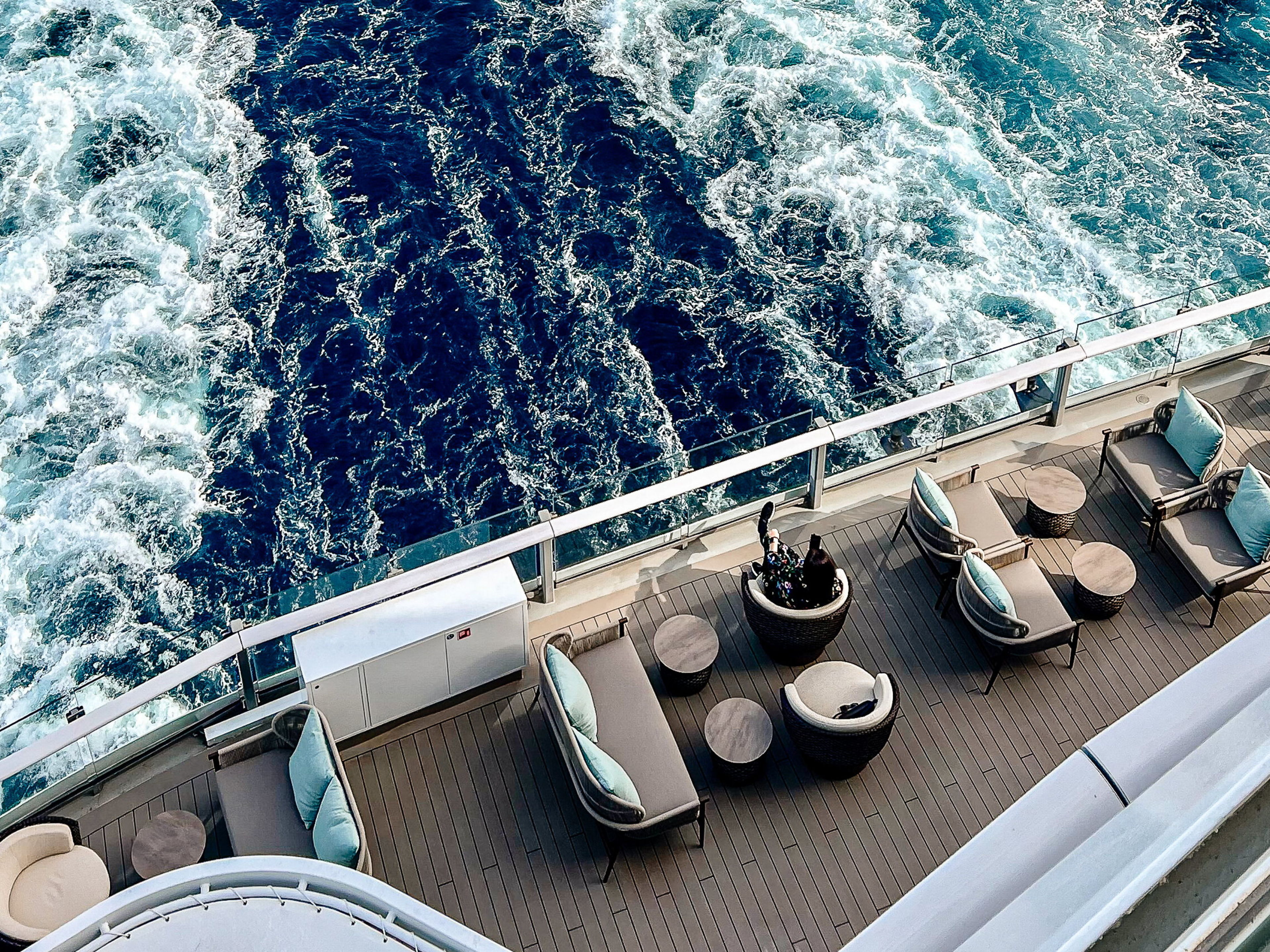 Mein Schiff Relax Suitenbereich Lounge im Heckbereich auf einem Schiff der Mein Schiff® Flotte.