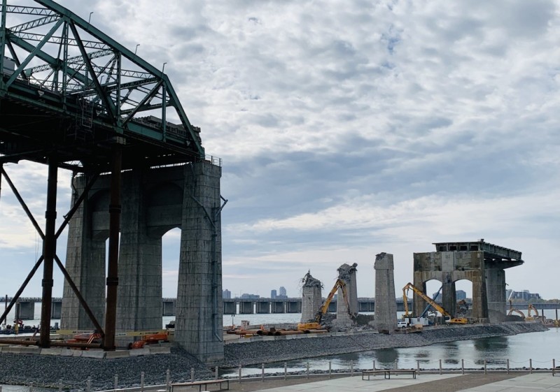 Déconstruction du pont Champlain d'origine