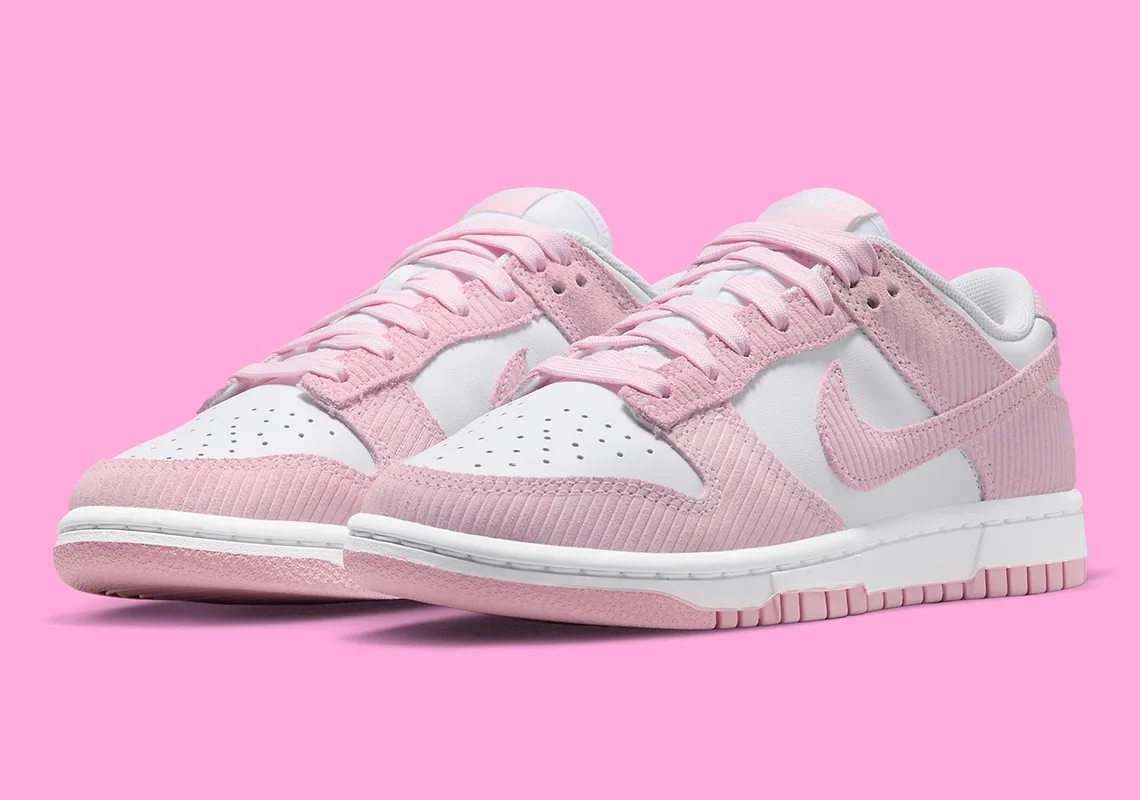 Cover Image for Women's Nike Dunk Low "Pink Corduroy" FN7167-100