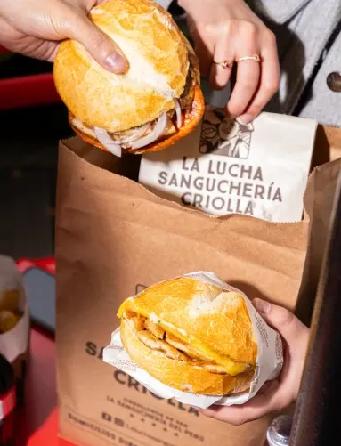 15%dto en La Lucha Sanguchería