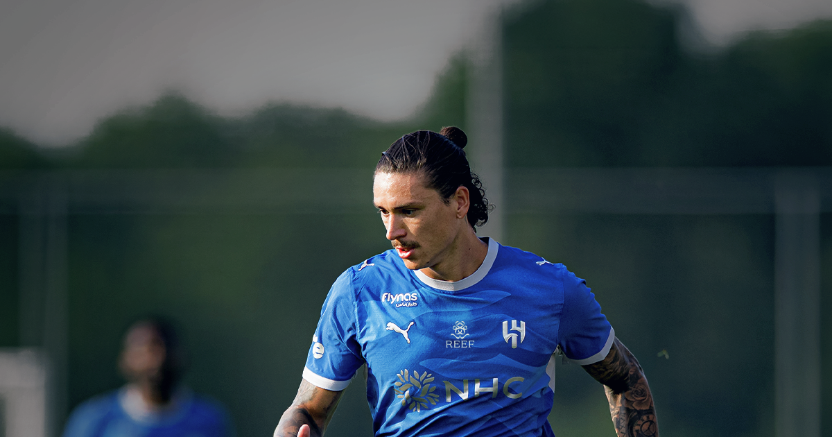 الصورة الرئيسية لمقال: الهلال يوافق على إعارة "داروين نونيز" إلى "الدرعية" - الهلال السعودي FC
