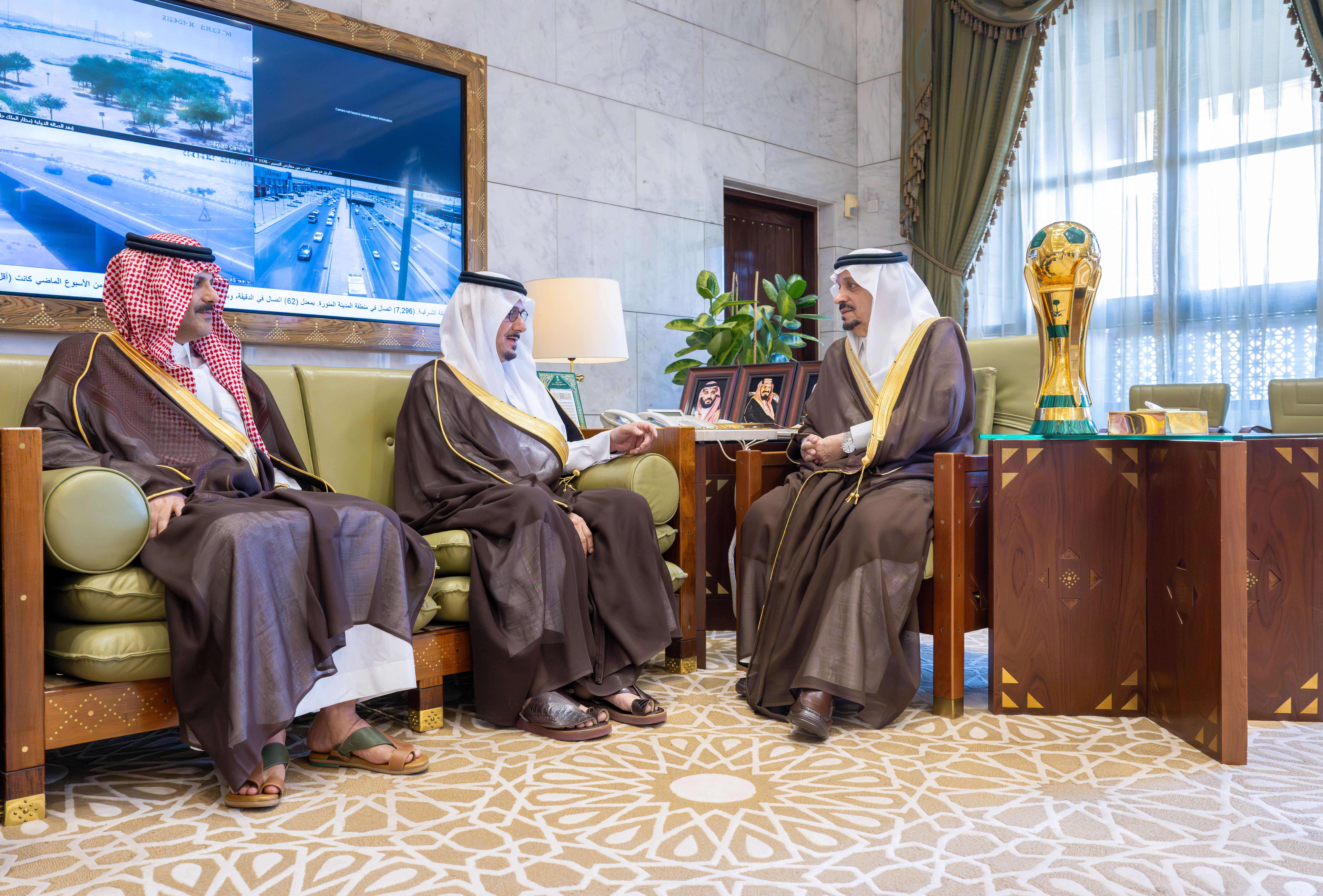 أمير منطقة الرياض يستقبل رئيس مجلس إدارة النادي