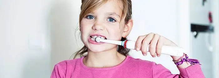 Trouver la bonne brosse à dents électrique pour enfants article banner