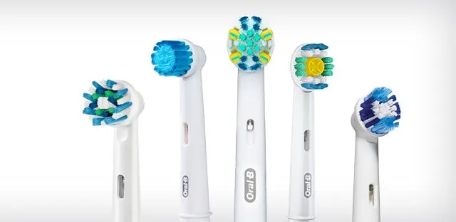 Avantages de la brosse à dents électrique par rapport à la brosse à dents manuelle article banner