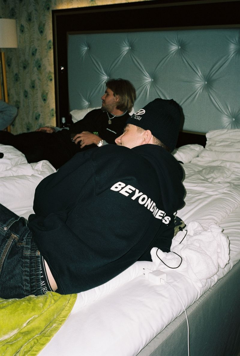 beyondmedals_bahamas_tour_tor_lundstrom_bedtime_stories