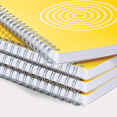 Volledig gelamineerde brochures (wire-o)