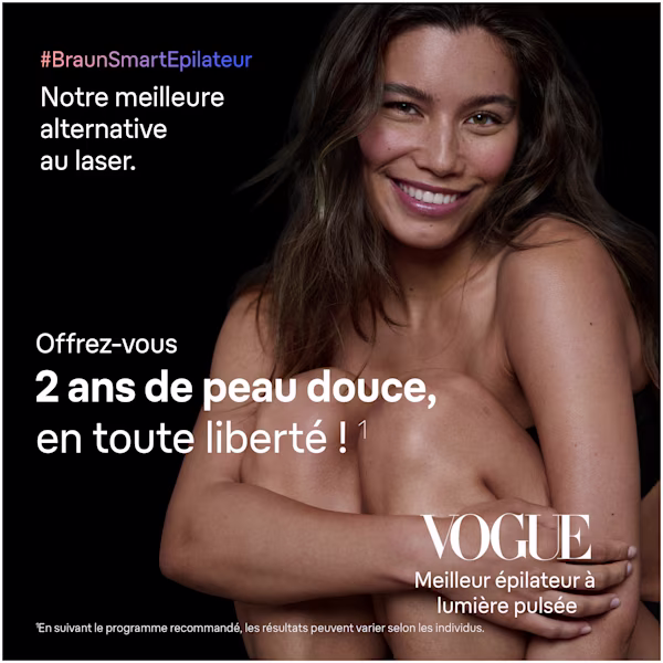 Image d'appréciation de la peau d'une femme profitant de la tranquillité de 2 ans de peau douce.