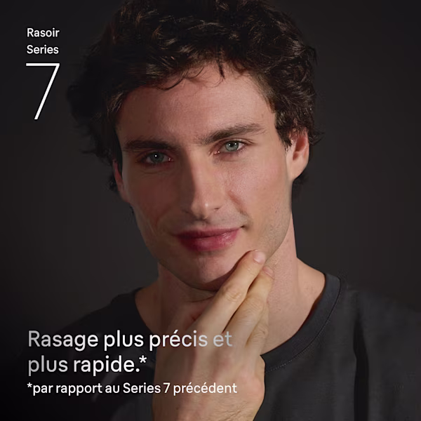 Homme souriant au visage rasé. Texte : Un meilleur rasage de près et plus rapide. Homme souriant au visage rasé. Texte : Un meilleur rasage de près et plus rapide.