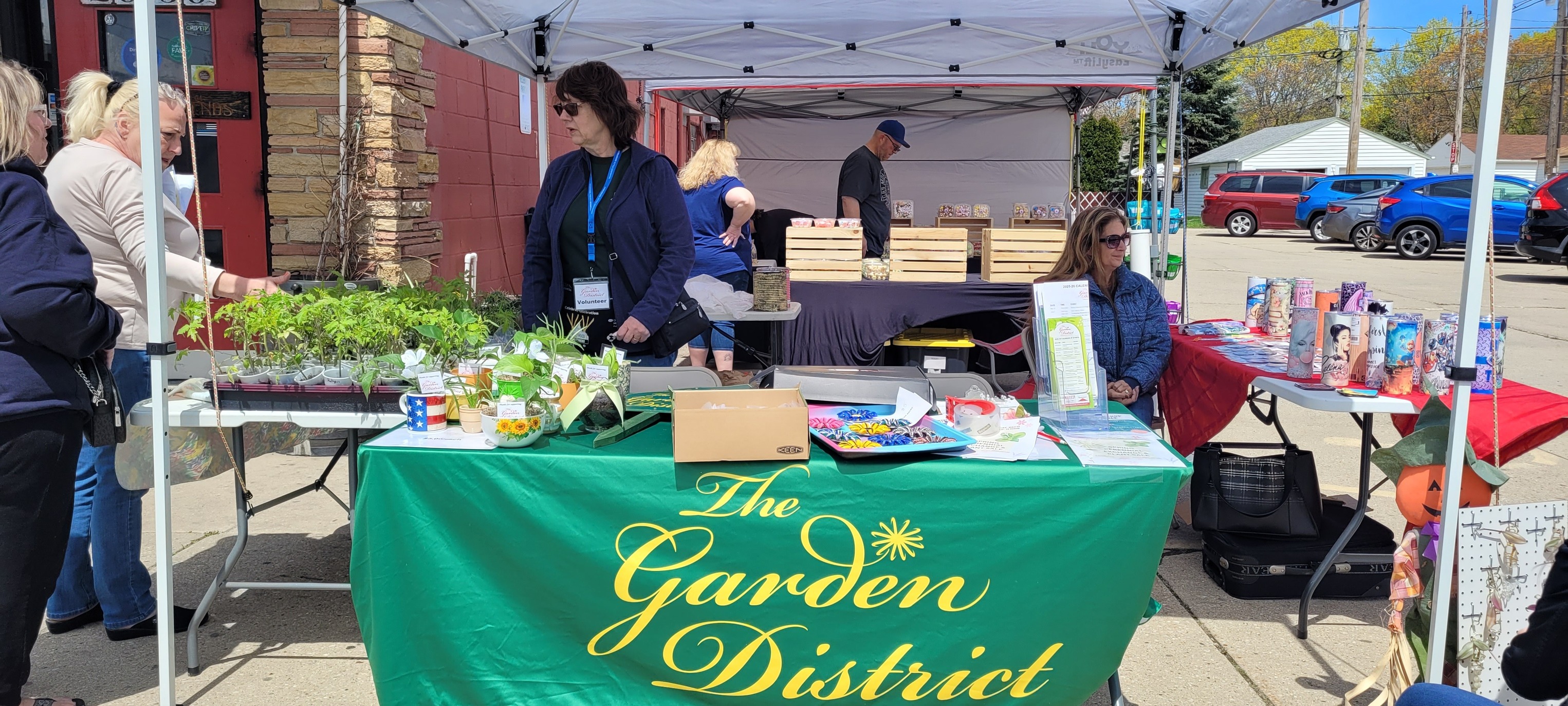 The Garden District is grateful for our community support!