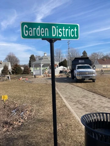 Garden District Street Sign