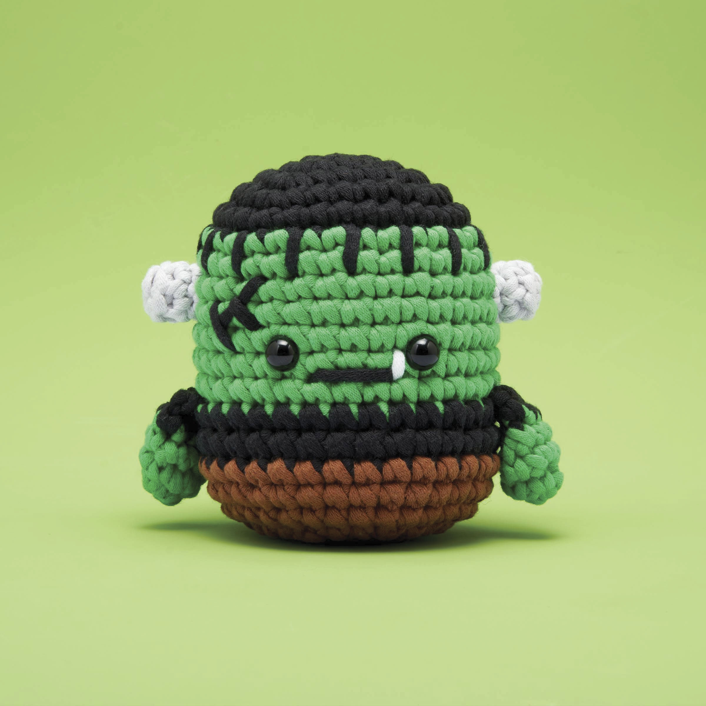 The Woobles Beginner Crochet Amigurumi Kit - Steve the
