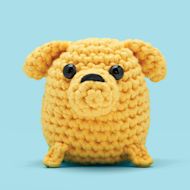 The Woobles Beginner Crochet Amigurumi Kit - Buster the Labrador