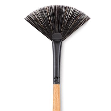 Open in modal - Princeton Catalyst Polytip Brush - Fan, Size 4, Short Handle close up