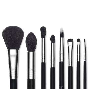Sigma Beauty Brushes - Closeup of tips of 8 assorted Beauty Brushes
