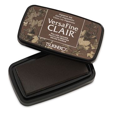 Open in modal - VersaFine Clair Ink Pad - Fallen Leaves with lid off