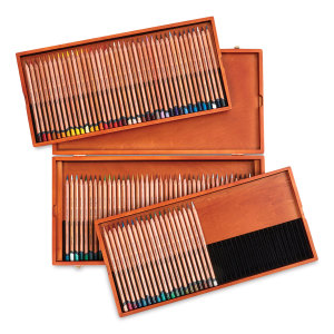 Derwent Lightfast Colored pencils 100 set in wooden case.