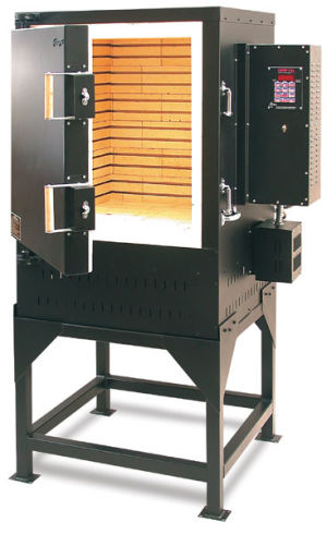 Paragon Dragon Front Loading Kiln - Angled view of Kiln with door open
