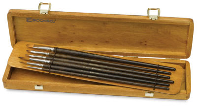 Escoda Prado Tame Synthetic Brushe Set - Set of 6 assorted brushes in wooden case
