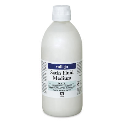 Vallejo Acrylic Fluid Medium - Front of 500 ml Satin Finish Medium bottle